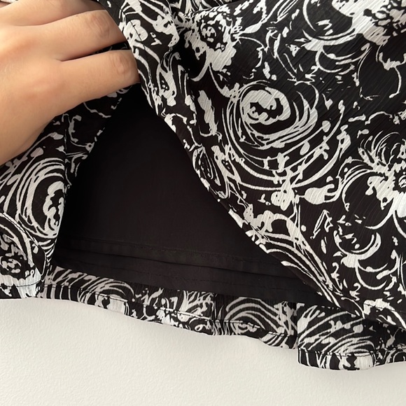 NYGARD | patterned skirt - Picture 4 of 5